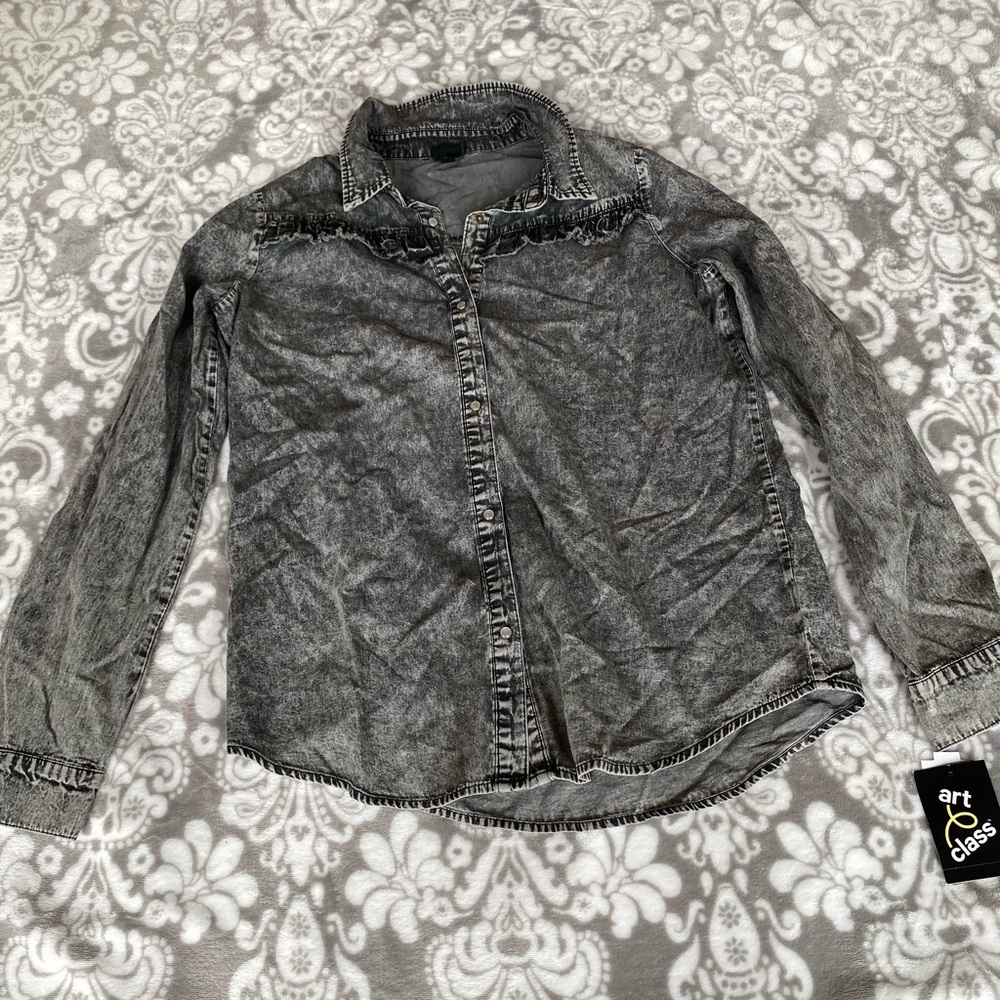Girl’s light jean jacket